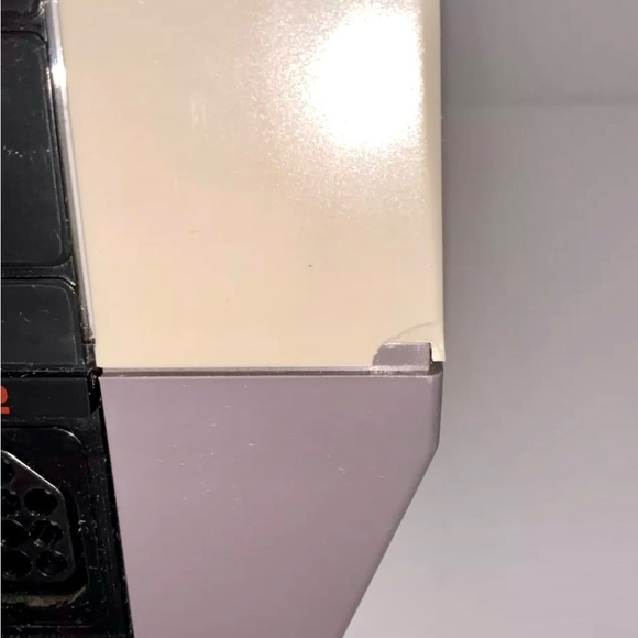 1985 Original Nintendo NES Console With 2 Controllers, Adapter ~ No games! - Picture 11 of 14